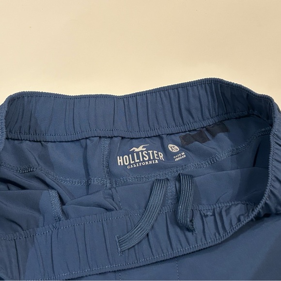 Hollister Men's hybrid active Shorts-blue - Picture 3 of 8